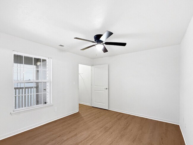 Building Photo - Luxurious Lakeside Living: Spacious 2-Bedroom Retreat starting at $1,339 - $1,424