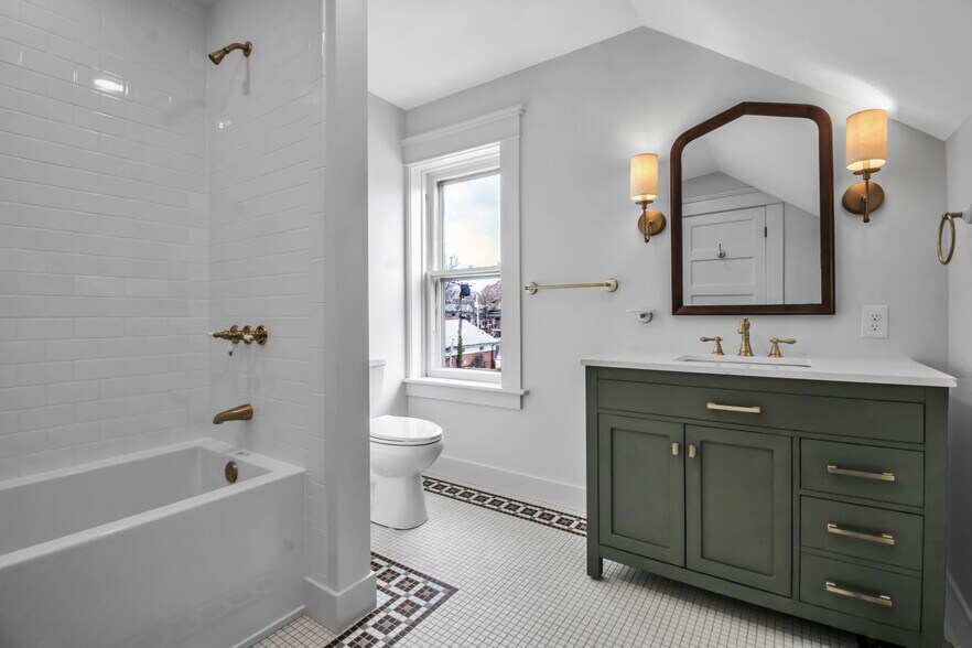 Building Photo - 349 Elmwood Ave