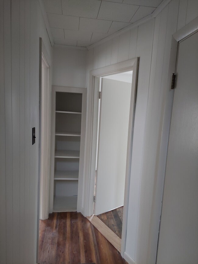 Building Photo - 43 York St