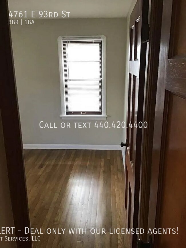 Building Photo - Renovated Cape Cod 3 bedroom 1 Bath