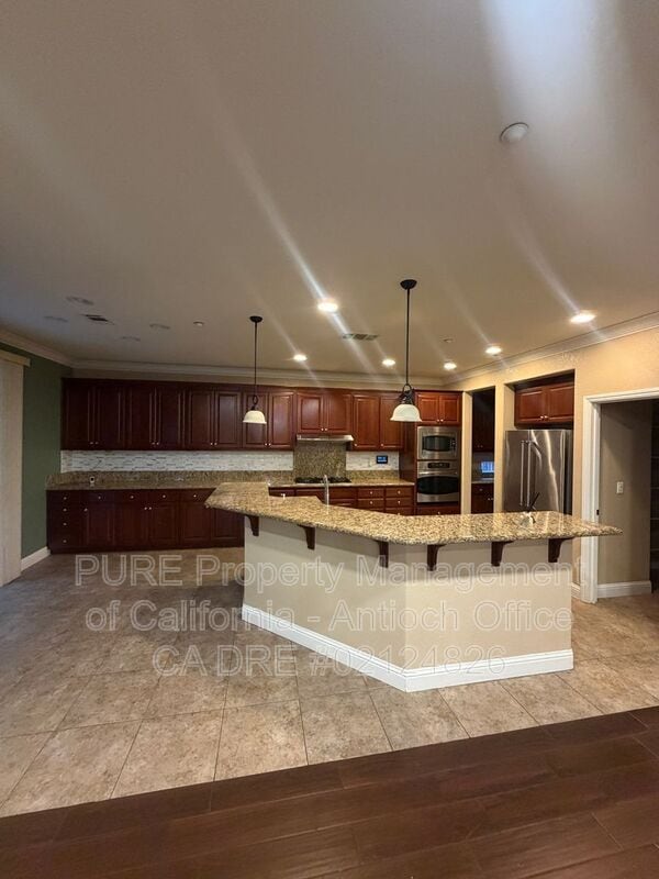 Building Photo - 80 Bottlebrush Ct