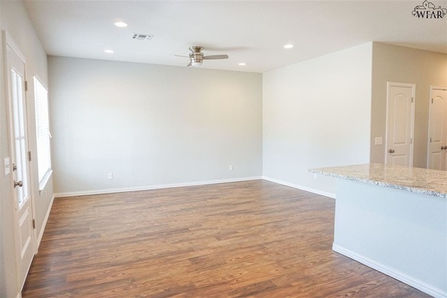 Building Photo - 4705 Belair Blvd
