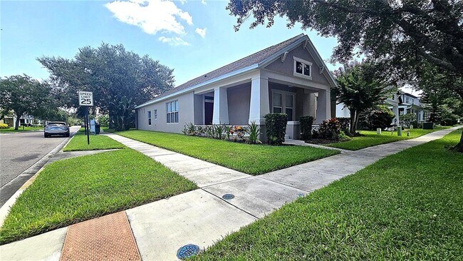 Building Photo - 13260 Phoenix Dr