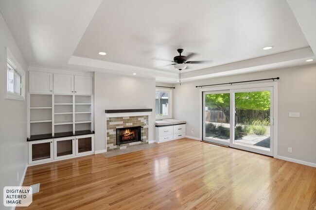 Building Photo - Spacious 3 bed 2 bath Home with Detached 1 bed 1 bath ADU in Los Altos!