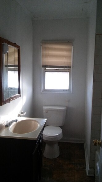 Building Photo - 3719 Saint Victor St