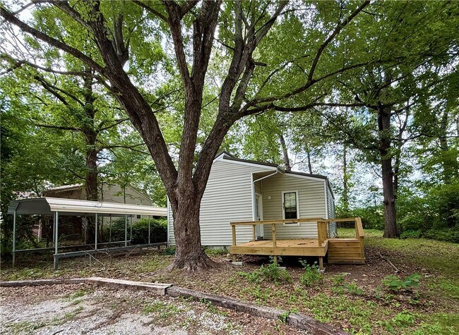 Building Photo - 3701 Overland Cir