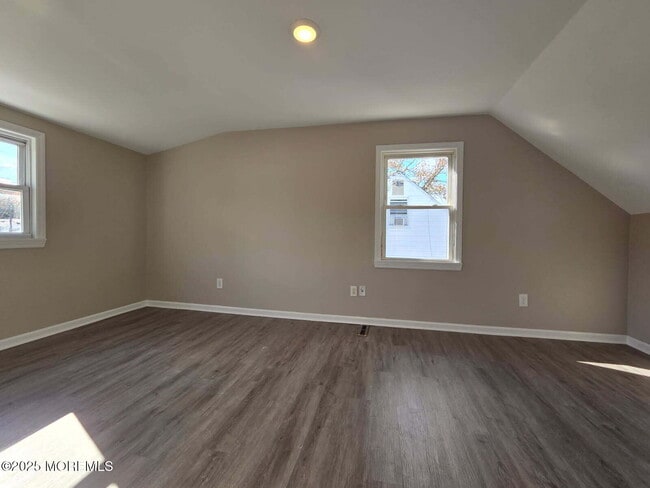 Building Photo - 6 Trumen Pl