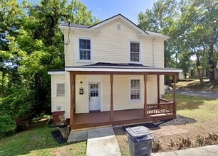 Building Photo - 200 Wall St