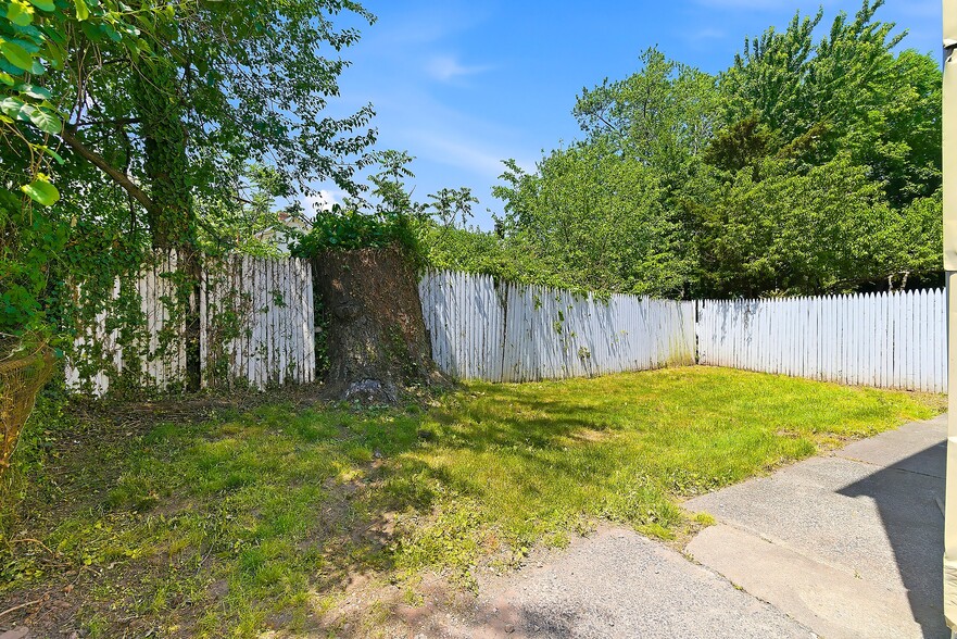 Backyard - 33 Lafayette St