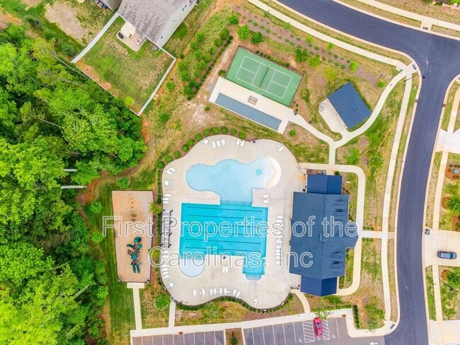 Building Photo - 642 Altamonte Dr