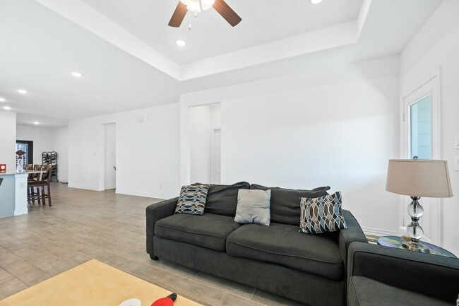 Building Photo - 31243 Conover Dr