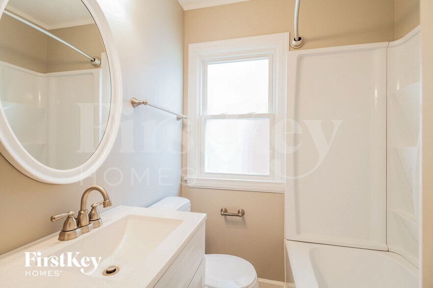 Building Photo - 6013 Marsh Cir