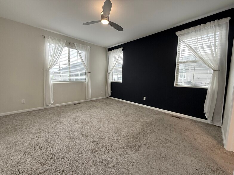 Primary Bedroom - 26987 E Maple Ave