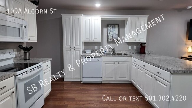 Building Photo - 109 Alcorn St
