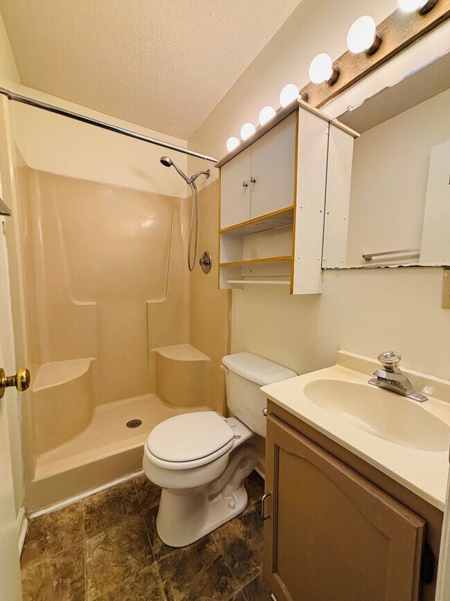 Building Photo - 953 Lora Ln