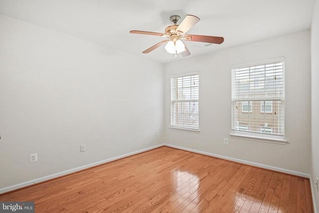 Building Photo - 23216 Scholl Manor Way