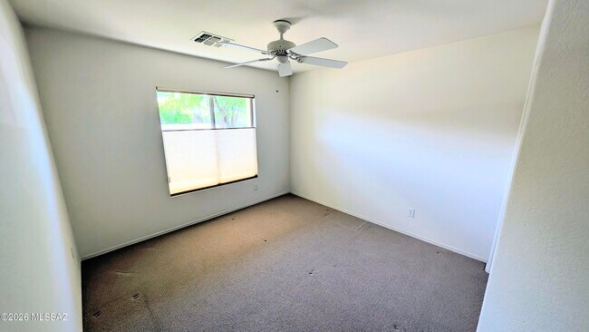 Building Photo - 39544 S Winding Trail Dr