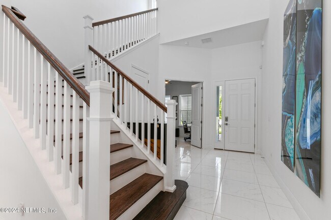 Building Photo - 452 Quail Vista Dr