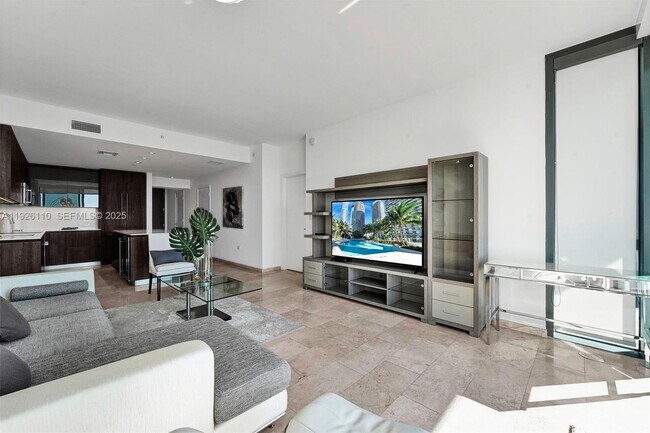 Building Photo - 88 SW 7th St