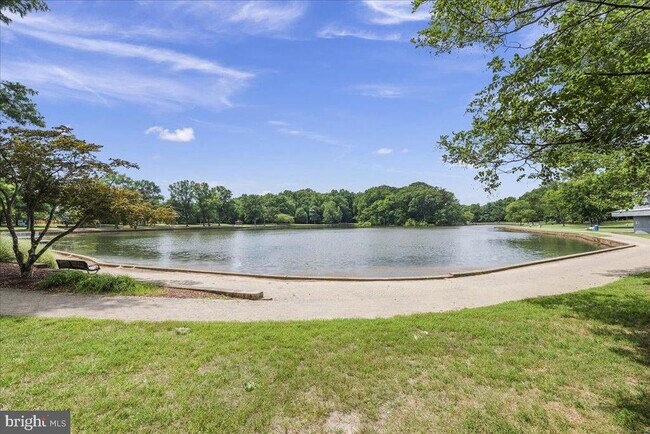 Building Photo - 15605 Everglade Ln