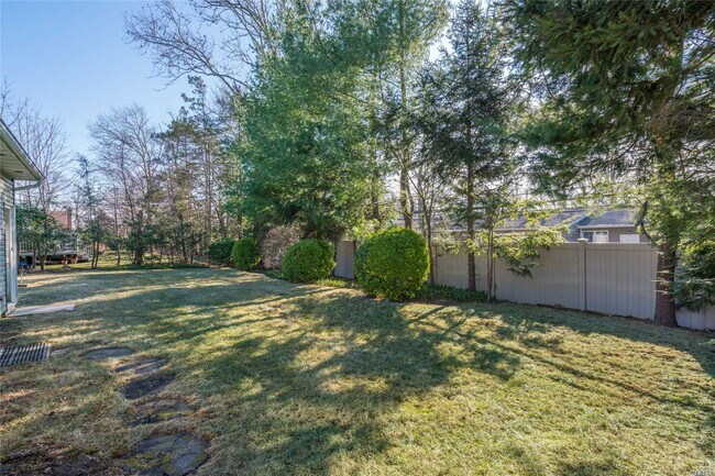 Building Photo - 46 Ivy Dr