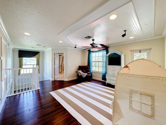 Building Photo - 11251 SW Springtree Terrace