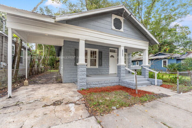 Primary Photo - Renovated 3 Bed/1 Bath Home with Fenced Yard!