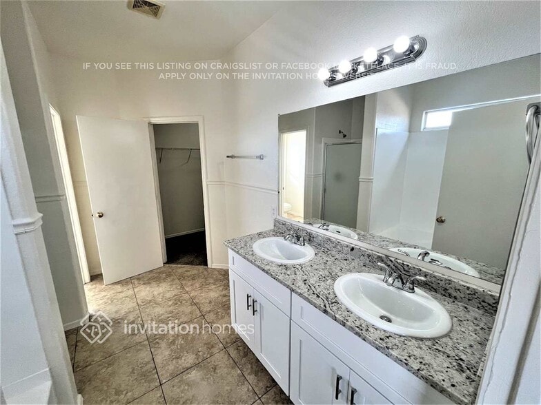 Building Photo - 14451 N 132nd Dr