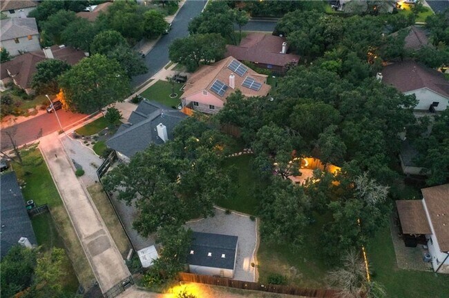 Building Photo - 4-bedroom, 1-story home with dedicated office space and large backyard!