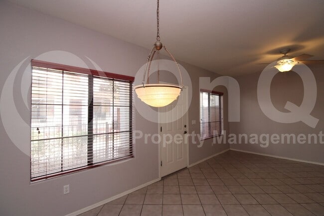 Building Photo - 3150 E Beardsley Rd