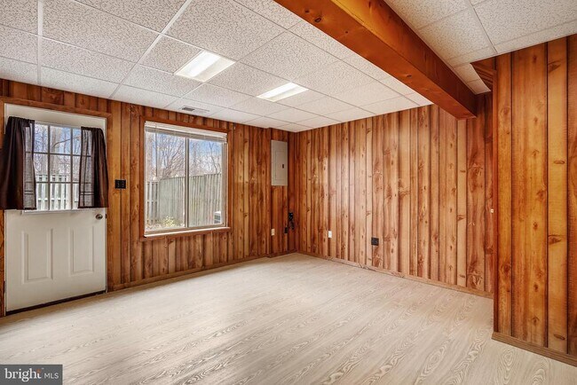 Building Photo - 5857 Clarendon Springs Pl