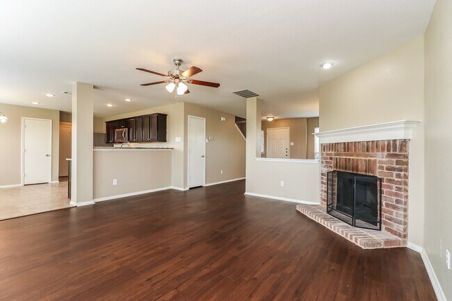 Building Photo - 9316 Liberty Crossing Dr