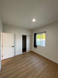 Building Photo - 8449 Gold Coast Dr