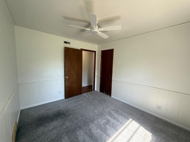 Building Photo - 3032 NW 67th St