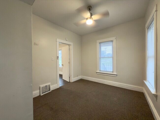 Building Photo - 1200 Ada St