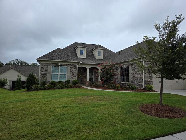 Primary Photo - 82120 Standing Oak Dr