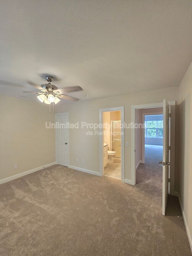 Building Photo - 5813 Wrightsville Ave