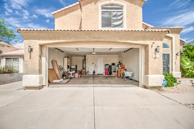 Building Photo - 5010 W Monte Cristo Ave