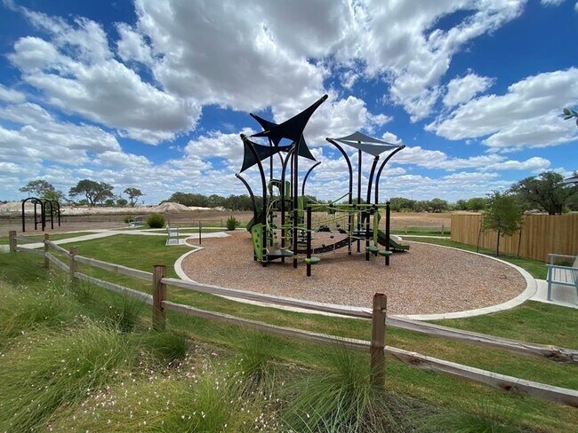 Building Photo - 133 Everglades Dr