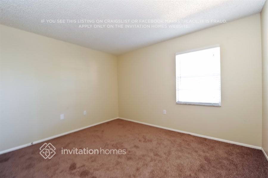 Building Photo - 1830 E Oakwood Loop