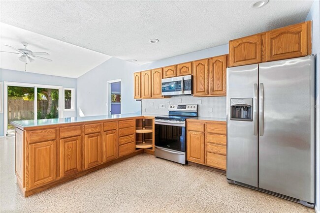 Building Photo - 6912 Alderwood Dr