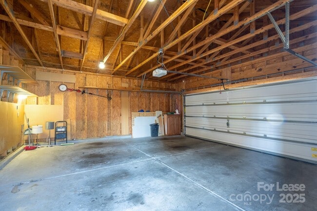 Building Photo - 10725 Serape Rd