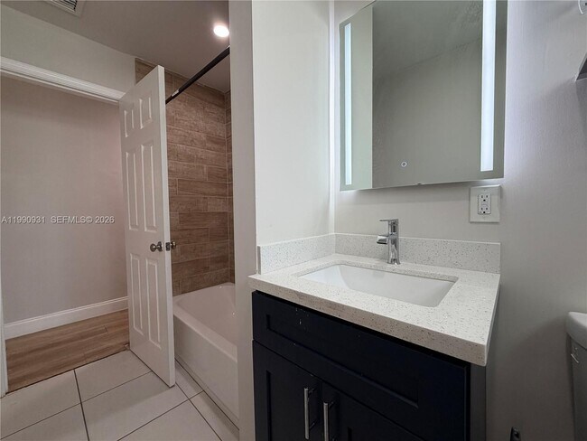 Building Photo - 7571 Eaton St