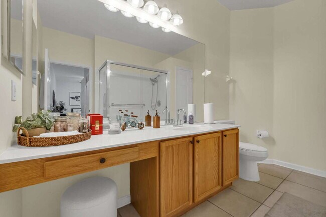 Building Photo - Spacious 3-Bedroom townhome in Kissimmee – Available Now!