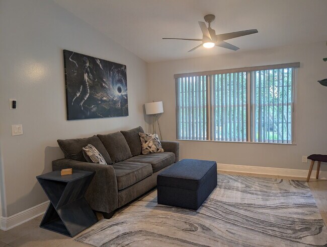 Building Photo - Absolutely Stunning Upgraded and FURNISHED...