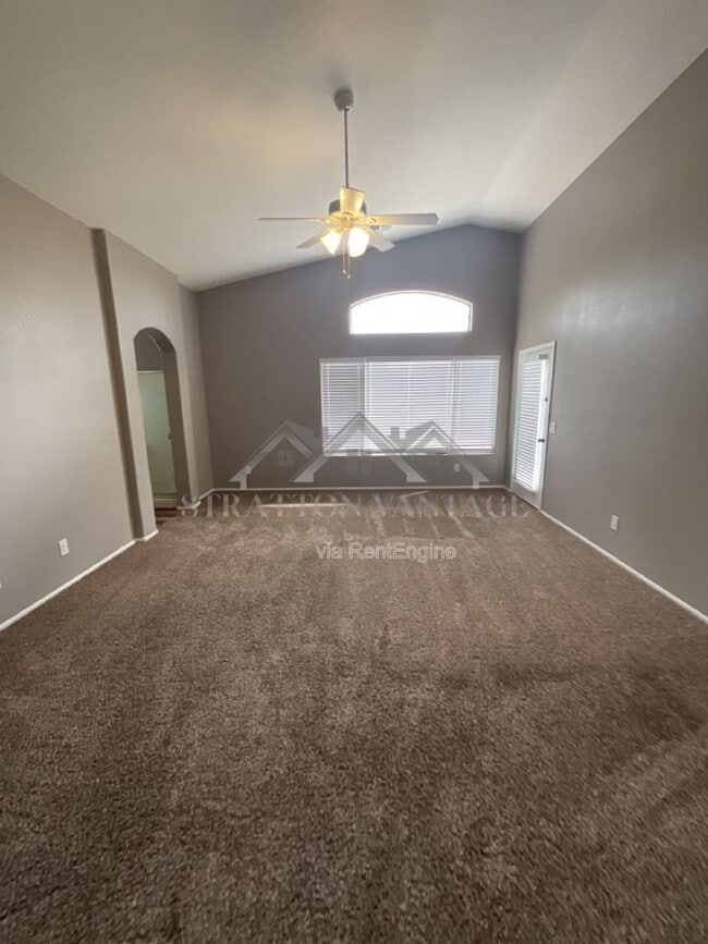 Building Photo - 22427 N Van Loo Dr