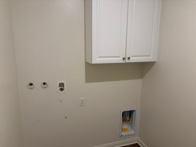 Building Photo - 29626 Edgemere Wy