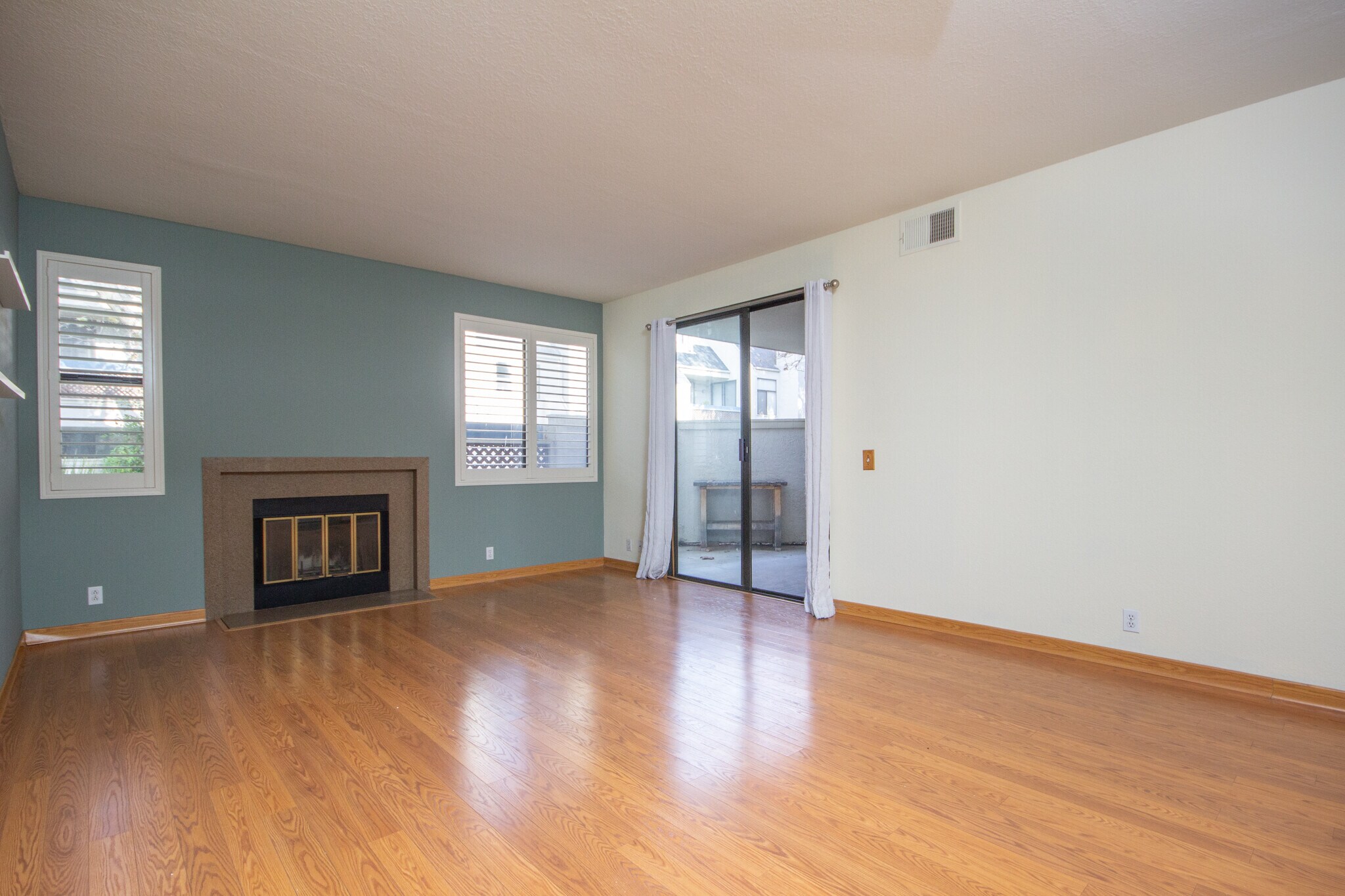 Building Photo - 2218 River Run Dr