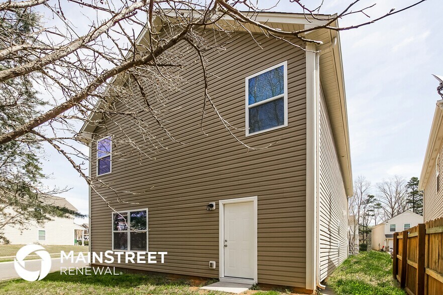Building Photo - 7563 Monarch Birch Ln