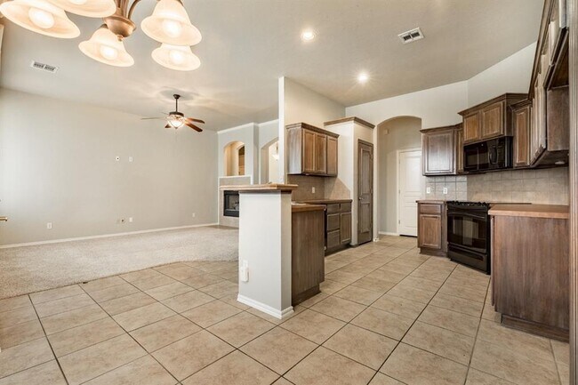 Building Photo - 2524 NW 165th Terrace